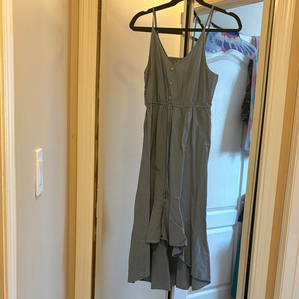 HALARA Gray High Low Dress with Button Detail